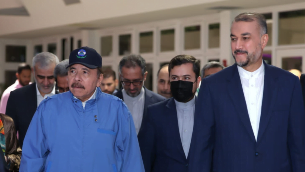 Daniel Ortega y el iraní Hossein Amir-Abdollahian en su encuentro efectuado en Managua. Foto | El 19 digital.
